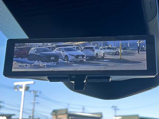 日産 セレナ ハイウェイスター V 山形県 2023(令5)年 2.7万km プリズムホワイト 禁煙車/４WD/プロパイロット/ブラインドスポットモニター/横滑り防止装置/レーンキープアシスト/全方位カメラ/デジタルインナーミラー/オートマチックハイビーム/純正ナビ/（Bluetooth/フルセグ/AM/FM/AppleCarPlay)/フリップダウンモニター/置くだけ充電/アイドリングストップ/ステアリングスイッチ/パドルシフト/ステアリングヒーター/両側パワースライドドア/前席・２列目シートヒーター/ETC2.0/電動格納ミラー/ドアバイザー/純正アルミホイール