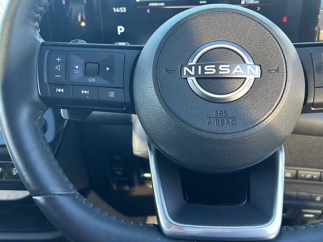 日産 セレナ ハイウェイスター V 山形県 2023(令5)年 2.7万km プリズムホワイト 禁煙車/４WD/プロパイロット/ブラインドスポットモニター/横滑り防止装置/レーンキープアシスト/全方位カメラ/デジタルインナーミラー/オートマチックハイビーム/純正ナビ/（Bluetooth/フルセグ/AM/FM/AppleCarPlay)/フリップダウンモニター/置くだけ充電/アイドリングストップ/ステアリングスイッチ/パドルシフト/ステアリングヒーター/両側パワースライドドア/前席・２列目シートヒーター/ETC2.0/電動格納ミラー/ドアバイザー/純正アルミホイール