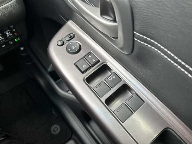 ホンダ フリード G 広島県 2023(令5)年 1.7万km トワイライトミストブラックパール 禁煙車/ホンダセンシング/・衝突軽減ブレーキ/・路外逸脱抑制機能/・車線維持支援システム/・アダプティブクルーズコントロール/・歩行者事故低減ステアリング/・誤発進抑制機能/・後方誤発進抑制機能/・標識認識機能/・先行者発進お知らせ機能/Sパッケージ/・ＬＥＤアダプティブコーナリングライト/・本革巻ステアリングホイール/・コンビシート/・純正15インチアルミホイール/純正9インチナビ/Bluetooth/CD/DVD/SD/USB/Apple CarPlay/バックカメラ/フルセグテレビ/シートヒーター/コーナーセンサー/ビルトインETC2.0/アイドリングストップ/LEDオートライト/ヘッドライトオートレベライザー/タイヤアングルガイド/ウォークスルー/ワイパーデアイサ―/ステアリングスイッチ/純正フロアマット/純正ドアバイザー/ドライブレコーダー【ADR-300S】/スマートキー/スペアキー/プッシュスタート