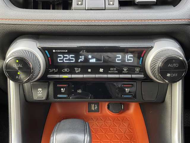 トヨタ ＲＡＶ４ アドベンチャー 山口県 2023(令5)年 2.7万km グレーメタリック 純正10.5インチメモリナビ/フルセグテレビ/Bluetooth/バックカメラ/トヨタセーフティセンス/シートポジションメモリー/スマートキー/プッシュスタート/スペアキー×１/シートヒーター/シートクーラー/ステアリングヒーター/クルーズコントロール【追従有】/レーンアシスト