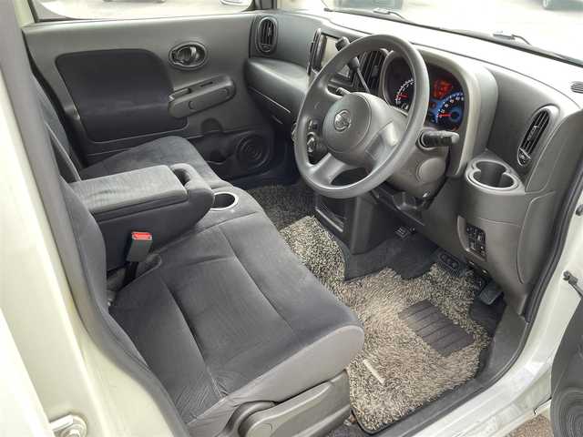 日産 キューブ 15X FOUR Mセレクション 道南・函館 2010(平22)年 5.3万km ホワイトパール ・純正SDナビ/・ワンセグTV/・Bluetooth接続/・純正AW付ノーマルタイヤ積込/・純正エンジンスターター/・フロントフォグランプ/・スマートキー/・エンジンプッシュスタート/・スペアキー
