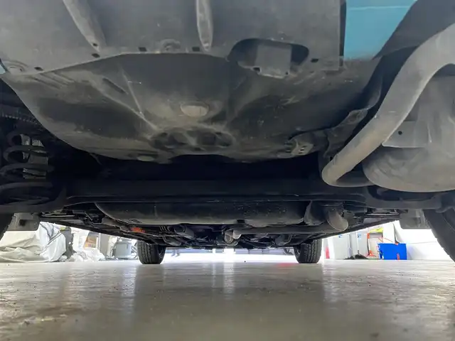 トヨタ アクア S 滋賀県 2017(平29)年 5.4万km クリアエメラルドパールクリスタルシャイン スマートエントリーパッケージ/純正SDナビ/・NSCP-W64/・CD/Bluetooth/AUX/ワンセグ/セーフティセンス/横滑り防止/衝突軽減ブレーキ/レーンキープアシスト/電動格納ウィンカーミラー/ステアスイッチ/オートエアコン/Wエアバック/ABS/プッシュスタート/スマートキー/リアスポイラー/シャークアンテナ