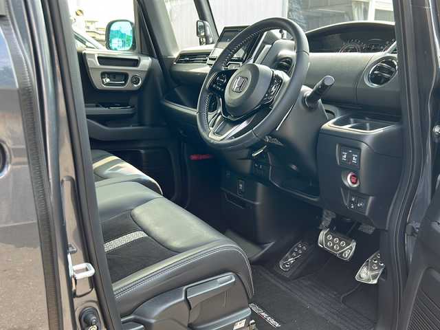 ホンダ Ｎ ＢＯＸ カスタム L ターボ スタイル+ブラック 福島県 2022(令4)年 2.3万km メテオロイドグレーメタリック TEIN車高調　ALPINEナビ（TV/CD/DVD/ラジオ/Bluetooth）　パドルシフト　ステアリングスイッチ　純正LEDヘッドライト　純正LEDフォグランプ　無限（MUGEN）フロアマット　革巻きハンドル　前席シートヒーター　ハーフレザーシート　コーナーセンサー　ETC　横滑り防止　衝突軽減ブレーキ　レーンキープアシスト　ECONモード　電子パーキングブレーキ　オートホールドミラー型前後ドラレコ（KENWOOD）　クルーズコントロール（追従有）　社外（Trecious）16incAW　RAZOアクセルペダル（GT SPEC PEDAL）　無限（MUGEN）ドアミラー　無限（MUGEN）ドアノブカバー