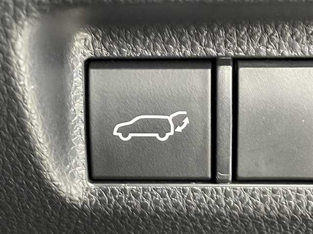 トヨタ ＲＡＶ４ ハイブリットG 群馬県 2021(令3)年 3.5万km ホワイトパールクリスタルシャイン 純正9インチディスプレイオーディオ/・AM/FM/USB/Bluetooth/AppleCarPlay/AndroidAuto/フルセグTV/パノラミックビューモニター/パワーバックドア/トヨタセーフティセンス/・プリクラッシュセーフティシステム/・レーントレーシングアシスト/・アダプティブハイビームシステム/・レーダークルーズコントロール/ブラインドスポットモニター/パーキングサポートブレーキ(前後静止物/後方接近車両)/先行車発進告知機能/前席シートヒーター/ステアリングヒーター/運転席パワーシート/メモリー機能付き
