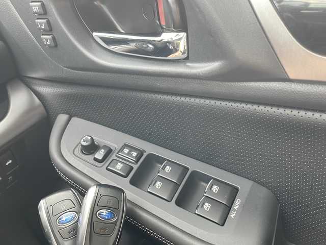 スバル レガシィ Ｂ４ リミテッド 青森県 2015(平27)年 6.7万km クリスタルブラックシリカ 4WD/純正メモリナビ・フルセグTV/バックカメラ/黒革シート/前席パワーシート/前後席シートヒーター/アイサイト/衝突軽減ブレーキ/アクティブレーンキープ/追従クルーズコントロール/サイド・カーテン・ニーエアバッグ/ビルトインETC/LEDヘッドランプ/フォグランプ/リアフォグランプ/STiフロントリップスポイラー/純正18インチアルミ