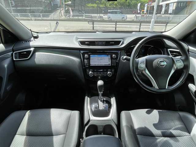 日産 エクストレイル ハイブリッド 20X エマージェンシーブレーキ 岐阜県 2015(平27)年 9.9万km ブリリアントホワイトパール ワンオーナー/4WD/純正ナビ/【CD.DVD.TV．Bluetooth．AM/FMラジオ】/アラウンドビューモニター/バックカメラ/スマートキー/クルーズコントロール/ダウンヒルアシストコントロール/ETC/ドライブレコーダー/純正アルミホイール/シートヒーター/LEDライト/オートライト/フォグライト/電格ウィンカーミラー/純正フロアマット/取扱説明書/保証書/スペアキー