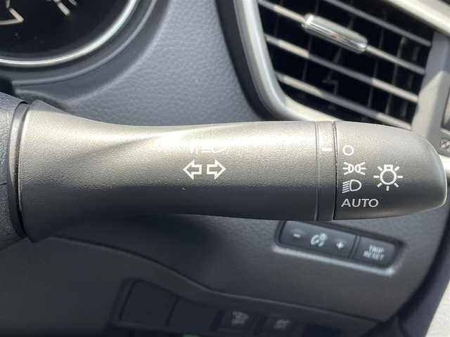 日産 エクストレイル ハイブリッド 20X エマージェンシーブレーキ 岐阜県 2015(平27)年 9.9万km ブリリアントホワイトパール ワンオーナー/4WD/純正ナビ/【CD.DVD.TV．Bluetooth．AM/FMラジオ】/アラウンドビューモニター/バックカメラ/スマートキー/クルーズコントロール/ダウンヒルアシストコントロール/ETC/ドライブレコーダー/純正アルミホイール/シートヒーター/LEDライト/オートライト/フォグライト/電格ウィンカーミラー/純正フロアマット/取扱説明書/保証書/スペアキー