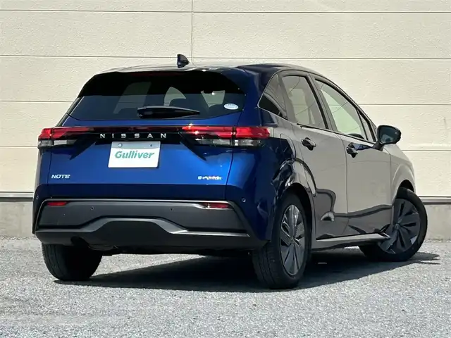 日産 ノート X 茨城県 2021(令3)年 5.8万km オーロラフレアブルーパール ワンオーナー/純正ナビ/フルセグ/アラウンドビューモニター/デジタルインナーミラー/ドライブレコーダー/ETC2.0/Bluetooth/ワイヤレス充電器/　(Qi)/セーフティ・シールドスイッチ/コーナーセンサー/純正アルミホイール/純正フロアマット/スマートキー/オートマチックハイビーム/LEDヘッドライト