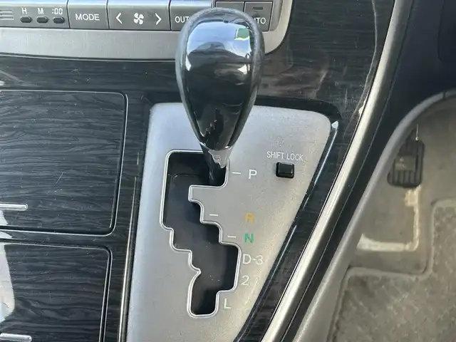 トヨタ アルファード Ｖ AS 愛知県 2005(平17)年 7.9万km ブラックマイカ ワンオーナー/純正HDDナビ(FM/AM/CD/DVD/MD/アナログ)/サンルーフ/純正フリップダウンモニター/バックカメラ/100V充電/両側パワースライドドア/HIDヘッドライト/フォグランプ/純正AW17インチ/電動格納ミラー/純正エアロ/純正フロアマット/リモコンキー・スペアキー１本/ステアリングリモコン/ハンズフリー/ABS/取扱説明書・保証書