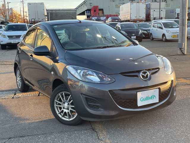 マツダ デミオ 13C 新潟県 2013(平25)年 5.2万km メテオグレーマイカ