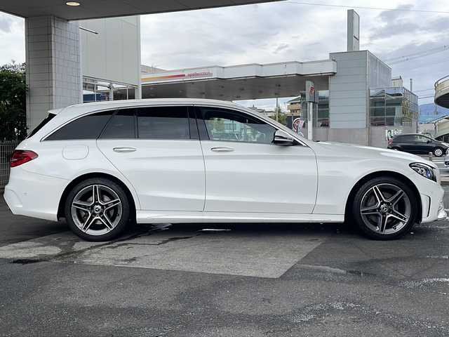 メルセデス・ベンツ Ｃ２２０ｄ 京都府 2018(平30)年 3.7万km パール ワンオーナー　/１２．３インチ純正ＳＤナビ　/Bluetooth/黒本革　/メモリーシート/前席パワーシート/前席シートヒーター/パドルシフト/ルーフレール/バックカメラ　/後方純正ドライブレコーダー/禁煙　/アクティブブレーキアシスト　/道路標識アシスト　/レーダークルコン　/レーンキープアシスト/クリアランスソナー/アテンションアシスト　/ＢＳＭ　/ＥＳＰ　/ディーゼル /3眼LEDヘッドライト/オートライト/オートマチックハイビーム/電動リアゲート/純正AW18インチ/Wエアバッグ/カーテンエアバッグ/スマートキー