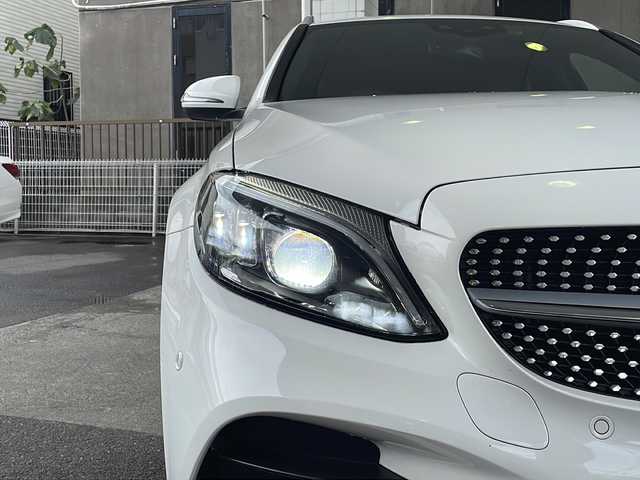 メルセデス・ベンツ Ｃ２２０ｄ 京都府 2018(平30)年 3.7万km パール ワンオーナー　/１２．３インチ純正ＳＤナビ　/Bluetooth/黒本革　/メモリーシート/前席パワーシート/前席シートヒーター/パドルシフト/ルーフレール/バックカメラ　/後方純正ドライブレコーダー/禁煙　/アクティブブレーキアシスト　/道路標識アシスト　/レーダークルコン　/レーンキープアシスト/クリアランスソナー/アテンションアシスト　/ＢＳＭ　/ＥＳＰ　/ディーゼル /3眼LEDヘッドライト/オートライト/オートマチックハイビーム/電動リアゲート/純正AW18インチ/Wエアバッグ/カーテンエアバッグ/スマートキー
