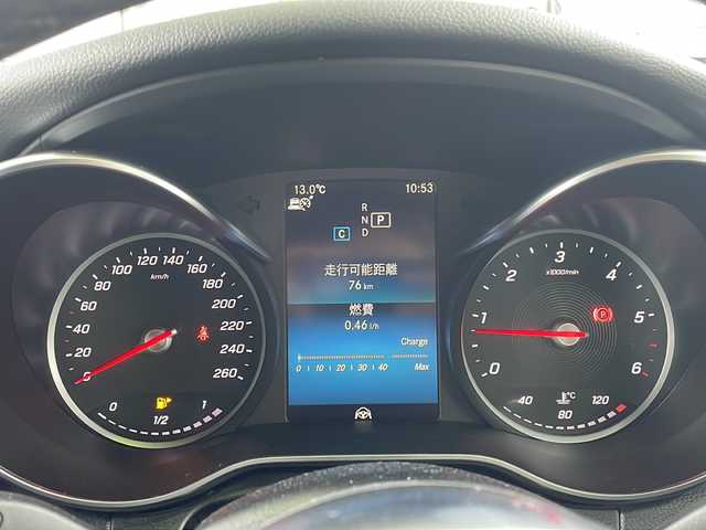 メルセデス・ベンツ Ｃ２２０ｄ 京都府 2018(平30)年 3.7万km パール ワンオーナー　/１２．３インチ純正ＳＤナビ　/Bluetooth/黒本革　/メモリーシート/前席パワーシート/前席シートヒーター/パドルシフト/ルーフレール/バックカメラ　/後方純正ドライブレコーダー/禁煙　/アクティブブレーキアシスト　/道路標識アシスト　/レーダークルコン　/レーンキープアシスト/クリアランスソナー/アテンションアシスト　/ＢＳＭ　/ＥＳＰ　/ディーゼル /3眼LEDヘッドライト/オートライト/オートマチックハイビーム/電動リアゲート/純正AW18インチ/Wエアバッグ/カーテンエアバッグ/スマートキー