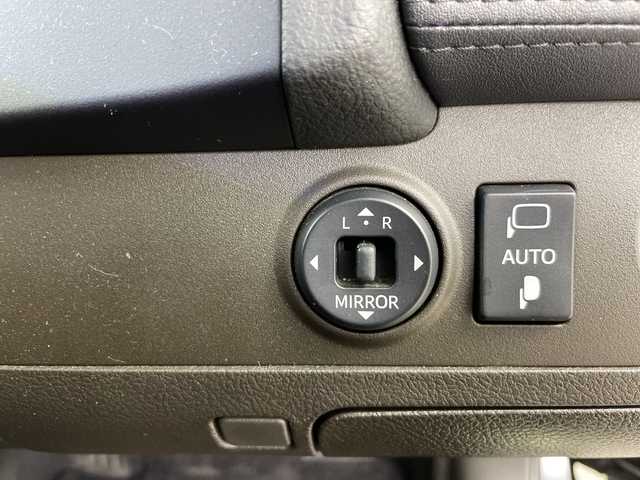 トヨタ クラウン アスリート i－Four ナビパッケージ 道央・札幌 2009(平21)年 5.9万km ブラック ・4WD/寒冷地仕様/・ムーンルーフ/・社外フルエアロ/・純正マルチ　メーカーHDDナビ/・CD/DVD/MSV/フルセグTV/・バックカメラ/・クルーズコントロール/・LEDオートライト/・フロント/リヤフォグランプ/・黒レザーシート/パワーシート/・TEIN車高調/・スマートキー/スペアキー/・純正エンジンスターター/・ETC/・積込夏タイヤ純正18インチAWセット