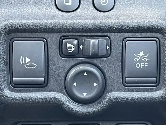 日産 ノート e－パワー X モード・プレミア 千葉県 2017(平29)年 7.4万km シャイニングブルー エマージェンシーブレーキ/アラウンドビューカメラ/インテリジェントルームミラー/社外SDナビ【AVIC-CW900】/・CD/DVD/MSV/Bluetooth/フルセグ/社外ドライブレコーダー【ND-DVR1】/純正LEDヘッドライト/純正オーテック16インチアルミホイール/前後コーナーセンサー/インテリジェントキー/ETC/オートライト/本革巻きステアリング/ドアバイザー/純正フロアマット