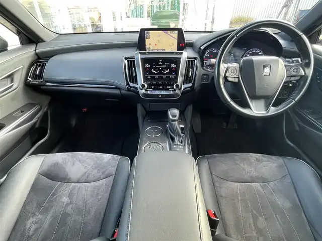 トヨタ クラウン ハイブリッド RS アドバンス Four 道央・札幌 2019(令1)年 3.6万km プレシャスブラックパール ・4WD/・プリクラッシュセーフティ/・純正メモリナビ/CD&DVD&BT&USB&microSD&フルセグTV/・バックカメラ/・前後ドライブレコーダー/・前後コーナーセンサー/・前後クリアランスソナー/・リヤクロストラフィックアラート/・パーキングサポートブレーキ/・先行車発進告知/・前席両側パワーシート/・ハーフレザーシート/・前席両側シートヒーター/・メモリシート/・ステアリングヒーター/・レーダークルーズコントロール/・パドルシフト/・ハンズフリー/・ステアリングスイッチ/・ABS/・トラクションコントロール/・レーンキープアシスト/・盗難防止装置/・オートライト/・LEDヘッドライト/・フォグランプ/・ブラインドスポットモニター/・オートリトラミラー/・純正フロアマット/・純正18インチAW