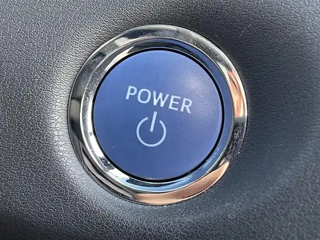 トヨタ クラウン ハイブリッド RS アドバンス Four 道央・札幌 2019(令1)年 3.6万km プレシャスブラックパール ・4WD/・プリクラッシュセーフティ/・純正メモリナビ/CD&DVD&BT&USB&microSD&フルセグTV/・バックカメラ/・前後ドライブレコーダー/・前後コーナーセンサー/・前後クリアランスソナー/・リヤクロストラフィックアラート/・パーキングサポートブレーキ/・先行車発進告知/・前席両側パワーシート/・ハーフレザーシート/・前席両側シートヒーター/・メモリシート/・ステアリングヒーター/・レーダークルーズコントロール/・パドルシフト/・ハンズフリー/・ステアリングスイッチ/・ABS/・トラクションコントロール/・レーンキープアシスト/・盗難防止装置/・オートライト/・LEDヘッドライト/・フォグランプ/・ブラインドスポットモニター/・オートリトラミラー/・純正フロアマット/・純正18インチAW