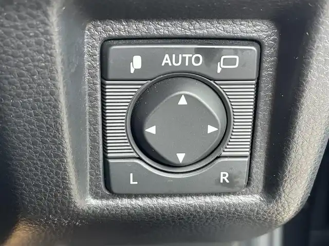 トヨタ クラウン ハイブリッド RS アドバンス Four 道央・札幌 2019(令1)年 3.6万km プレシャスブラックパール ・4WD/・プリクラッシュセーフティ/・純正メモリナビ/CD&DVD&BT&USB&microSD&フルセグTV/・バックカメラ/・前後ドライブレコーダー/・前後コーナーセンサー/・前後クリアランスソナー/・リヤクロストラフィックアラート/・パーキングサポートブレーキ/・先行車発進告知/・前席両側パワーシート/・ハーフレザーシート/・前席両側シートヒーター/・メモリシート/・ステアリングヒーター/・レーダークルーズコントロール/・パドルシフト/・ハンズフリー/・ステアリングスイッチ/・ABS/・トラクションコントロール/・レーンキープアシスト/・盗難防止装置/・オートライト/・LEDヘッドライト/・フォグランプ/・ブラインドスポットモニター/・オートリトラミラー/・純正フロアマット/・純正18インチAW