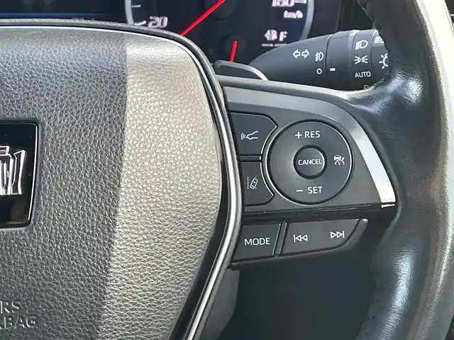 トヨタ クラウン ハイブリッド RS アドバンス Four 道央・札幌 2019(令1)年 3.6万km プレシャスブラックパール ・4WD/・プリクラッシュセーフティ/・純正メモリナビ/CD&DVD&BT&USB&microSD&フルセグTV/・バックカメラ/・前後ドライブレコーダー/・前後コーナーセンサー/・前後クリアランスソナー/・リヤクロストラフィックアラート/・パーキングサポートブレーキ/・先行車発進告知/・前席両側パワーシート/・ハーフレザーシート/・前席両側シートヒーター/・メモリシート/・ステアリングヒーター/・レーダークルーズコントロール/・パドルシフト/・ハンズフリー/・ステアリングスイッチ/・ABS/・トラクションコントロール/・レーンキープアシスト/・盗難防止装置/・オートライト/・LEDヘッドライト/・フォグランプ/・ブラインドスポットモニター/・オートリトラミラー/・純正フロアマット/・純正18インチAW