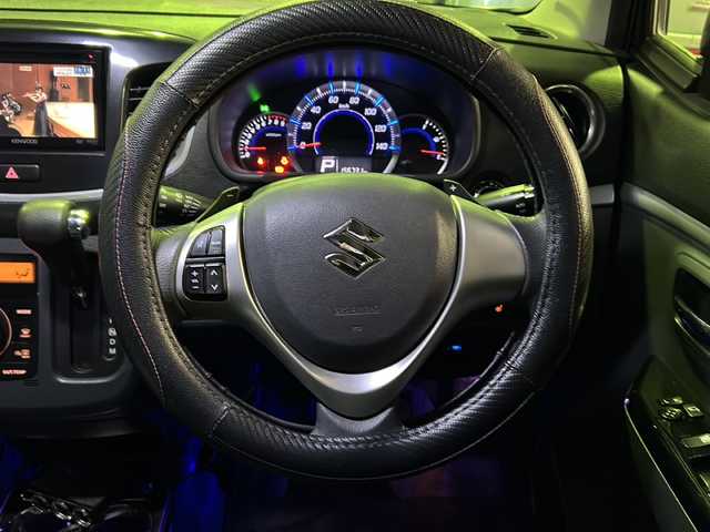 スズキ ワゴンＲ スティングレー T 群馬県 2012(平24)年 15.7万km パールホワイト ワンオーナー/４WD/ターボ/社外ナビ（CD.DVD.TV)/USB入力端子/バックカメラ/ETC/アイドリングストップ/パドルシフト/電動格納ミラー/フォグランプ/LEDヘッドライト/革巻きステアリング/スマートキー×２/ドアバイザー/社外テールランプ/ウィンカーミラー/エンジンスタートボタン/スタッドレスタイヤ４本積み込み