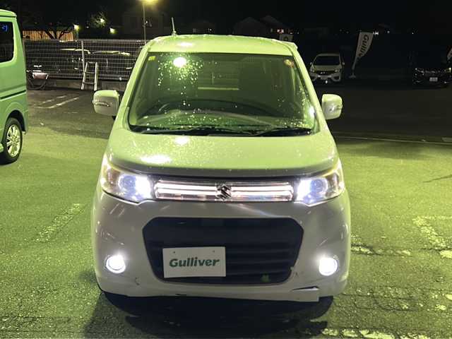 スズキ ワゴンＲ スティングレー T 群馬県 2012(平24)年 15.7万km パールホワイト ワンオーナー/４WD/ターボ/社外ナビ（CD.DVD.TV)/USB入力端子/バックカメラ/ETC/アイドリングストップ/パドルシフト/電動格納ミラー/フォグランプ/LEDヘッドライト/革巻きステアリング/スマートキー×２/ドアバイザー/社外テールランプ/ウィンカーミラー/エンジンスタートボタン/スタッドレスタイヤ４本積み込み