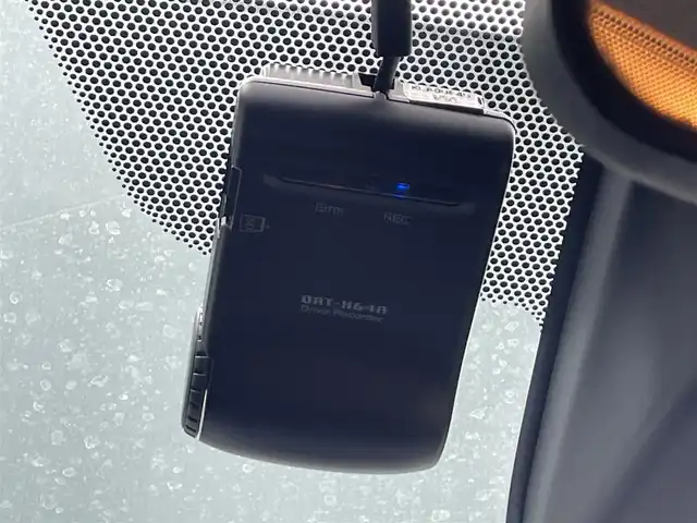 トヨタ アクア S 滋賀県 2015(平27)年 6.5万km チェリーパールクリスタルシャイン 純正9型ナビ/（BT/CD/DVD/フルセグ）/バックカメラ/前方ドライブレコーダー/ビルトインETC/モデリスタアルミホイール/衝突被害軽減ブレーキ/レーンキープアシスト/オートハイビーム/オートエアコン/オートライト/LEDヘッドライト