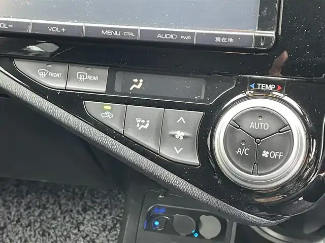 トヨタ アクア S 滋賀県 2015(平27)年 6.5万km チェリーパールクリスタルシャイン 純正9型ナビ/（BT/CD/DVD/フルセグ）/バックカメラ/前方ドライブレコーダー/ビルトインETC/モデリスタアルミホイール/衝突被害軽減ブレーキ/レーンキープアシスト/オートハイビーム/オートエアコン/オートライト/LEDヘッドライト