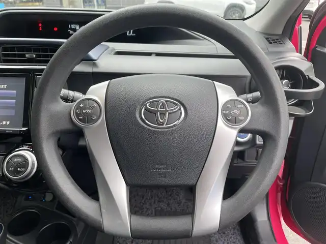 トヨタ アクア S 滋賀県 2015(平27)年 6.5万km チェリーパールクリスタルシャイン 純正9型ナビ/（BT/CD/DVD/フルセグ）/バックカメラ/前方ドライブレコーダー/ビルトインETC/モデリスタアルミホイール/衝突被害軽減ブレーキ/レーンキープアシスト/オートハイビーム/オートエアコン/オートライト/LEDヘッドライト