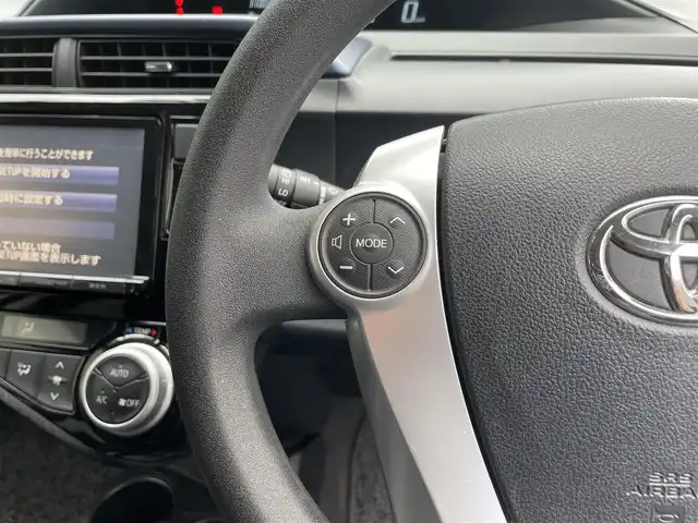 トヨタ アクア S 滋賀県 2015(平27)年 6.5万km チェリーパールクリスタルシャイン 純正9型ナビ/（BT/CD/DVD/フルセグ）/バックカメラ/前方ドライブレコーダー/ビルトインETC/モデリスタアルミホイール/衝突被害軽減ブレーキ/レーンキープアシスト/オートハイビーム/オートエアコン/オートライト/LEDヘッドライト