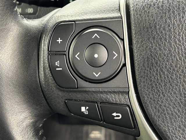 トヨタ ヴォクシー ZS 煌 愛知県 2018(平30)年 5.9万km ホワイトパールクリスタルシャイン 純正９インチナビ　/Bluetooth/CD/DVD/フリップダウンモニター　/両側パワースライドドア　/ビルトインＥＴＣ/オートクルーズコントロール　/ダブルエアコン　/MTモード付AT/衝突被害軽減システム　/レーンキープアシスト　/横滑り防止システム/アイドリングストップ/オートLEDヘッドライト/オートマチックハイビーム/純正フロアマット