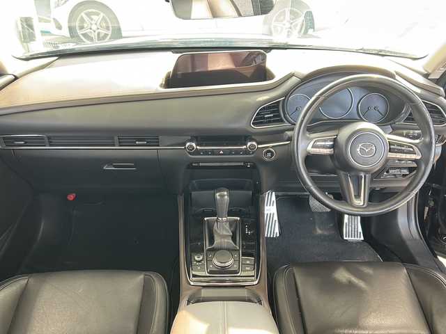 マツダ ＣＸ－３０ XD Lパッケージ 愛媛県 2020(令2)年 14.3万km ジェットブラックマイカ 純正メーカーナビ/（CD/DVD/SD/BT/USB）/アラウンドビューモニター/フルセグTV/衝突軽減ブレーキ/レーダークルーズコントロール/レーンキープアシスト/レザーシート/運転席パワーシート/前席シートヒーター/ステアリングヒーター/ドライブレコーダー/パワーバックドア/ステアリングスイッチ/純正アルミホイール/オートライト/オートハイビーム