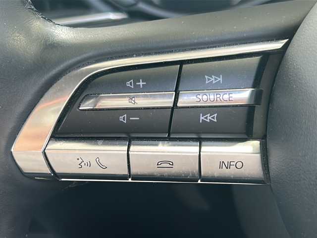 マツダ ＣＸ－３０ XD Lパッケージ 愛媛県 2020(令2)年 14.3万km ジェットブラックマイカ 純正メーカーナビ/（CD/DVD/SD/BT/USB）/アラウンドビューモニター/フルセグTV/衝突軽減ブレーキ/レーダークルーズコントロール/レーンキープアシスト/レザーシート/運転席パワーシート/前席シートヒーター/ステアリングヒーター/ドライブレコーダー/パワーバックドア/ステアリングスイッチ/純正アルミホイール/オートライト/オートハイビーム