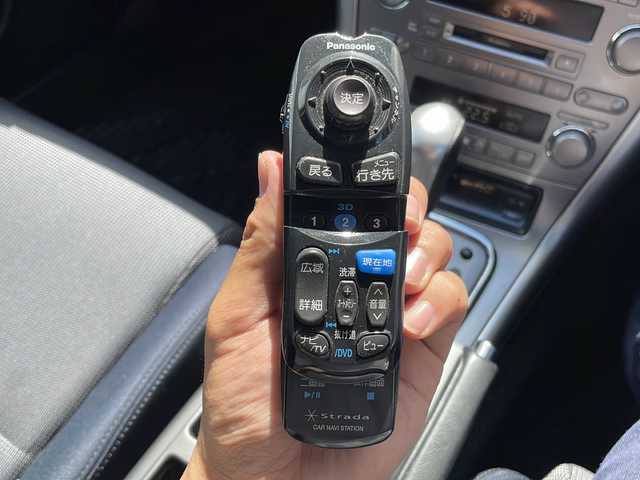 スバル レガシィ ツーリングワゴン 2．0i Bスポーツ 道央・札幌 2006(平18)年 10.6万km ブリリアントシルバーメタリック 社外ナビ(FM、AM、CD)/純正フロアマット/ETC/積み込みタイヤ(スタッドレス)/ナビリモコン/パワーシートD席/電格ミラー