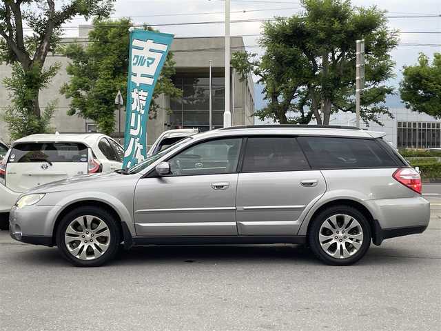 スバル アウトバック 2．5XT EyeSight 長野県 2008(平20)年 13.6万km 黒 4WD/クルーズコントロール追従無/前席パワーシート/D席シートヒーター/ルーフレール/横滑り防止装置/革ステアリング/社外フロアマット/キセノンヘッドライト/ダブルサイドエアバック/保証書、取扱説明書
