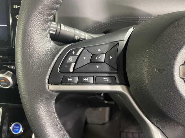 日産 セレナ e－パワー ハイウェイスター V 神奈川県 2020(令2)年 7万km ダークメタルグレー 純正10型SDナビゲーション【MM519D-L】/純正後席モニター/フルセグ　CD DVD　HDMI　AM FM /セーフティパックA/インテリジェントアラウンドビューモニター/ふらつき警報/ヒーター付きドアミラー/ハンズフリー両側電動スライドドア【サンシェード】/全方位運転支援システム/インテリジェントエマージェンシーブレーキ/標識検知機能/踏み間違い防止アシスト/車線逸脱警報システム/車線逸脱警報/後側方衝突防止支援システム/後側方車両検知警報/後退時車両検知警報/クルーズコントロール/オートハイビーム/ドライブモード/前後ソナー/社外前ドライブレコーダー/ビルトインETC/プッシュスタート/インテリジェントキー/アダブティブLEDヘッドランプ/LEDフロントフォグランプ/オートライト/純正サイドスポイラー　リアスポイラー/純正15インチアルミホイール/取説　保証書/スペアキー　