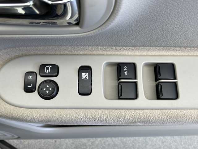スズキ ラパン X 長野県 2017(平29)年 3.8万km ピュアホワイトP 4WD/純正メモリナビ/Bluetooth/CD/フルセグTV/全方位カメラ/衝突被害軽減システム/横滑り防止装置/盗難防止装置/シートヒーター（運転席、助手席）/社外14インチAW装着/純正AW付き夏タイヤ4本積込/純正フロアマット/ドアバイザー/LEDヘッドライト/ステアリングスイッチ/スマートキー/スペアキー1本/電動格納ミラー/プッシュスタート