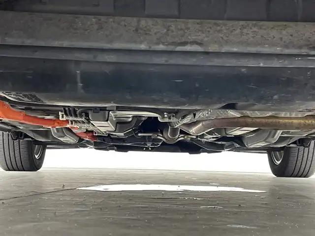 トヨタ アクア S スタイルブラック 三重県 2018(平30)年 5.7万km ブラックマイカ 禁煙車/社外ナビ/CD/DVD/BT/MSV/フルセグTV/ドライブレコーダー/クリアランスソナー/ステアリングリモコン/ETC/スタッドレスタイヤ積込（ホイール付き）/LEDライト/プリクラッシュセーフティ/オートハイビーム/スマートキー