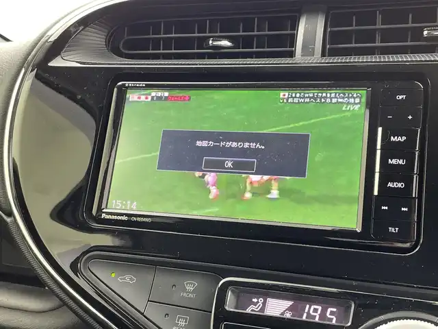 トヨタ アクア S スタイルブラック 三重県 2018(平30)年 5.7万km ブラックマイカ 禁煙車/社外ナビ/CD/DVD/BT/MSV/フルセグTV/ドライブレコーダー/クリアランスソナー/ステアリングリモコン/ETC/スタッドレスタイヤ積込（ホイール付き）/LEDライト/プリクラッシュセーフティ/オートハイビーム/スマートキー