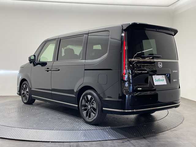 ホンダ ステップワゴン スパーダ eHEV 愛媛県 2025(令7)年 0.1千km クリスタルブラックパール １１．４型ナビ/フルセグ／Ｂｌｕｅｔｏｏｔｈ／ＵＳＢ/バックカメラ/衝突軽減ブレーキ/レーダークルーズコントロール/両側パワースライドドア/パワーバックドア/ＤＮ席シートヒーター/レーンキープアシスト/前後コーナーセンサー/ブラインドスポットモニター