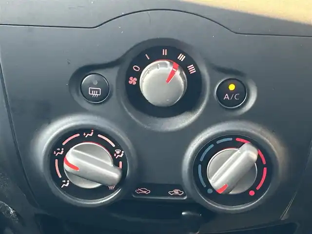 日産 ノート X エマージェンシーブレーキ 岡山県 2014(平26)年 8.7万km ブリリアントホワイトパール 純正オーディオ/AM、FM、CD/ポータブルナビ/全方位カメラ/エマージェンシーブレーキ/車線逸脱警報/踏み間違い防止アシスト/スマートキー/プッシュスタート