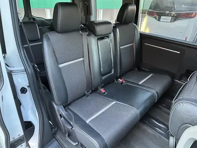 ホンダ ステップワゴン スパーダ クールスピリット 千葉県 2016(平28)年 10.1万km ホワイトオーキッドパール 純正HDD7インチナビ（VXM-175VFi）/　（BT/DVD/CD/AM/FM)/純正フリップダウンモニター（リモコン無し）/エンジンスターター/前席シートヒーター/前後ドラレコ/ETC/レーダークルーズコントロール/ホンダセンシング/　・衝突軽減ブレーキ/　・レーンキープ/　・先行車お知らせ/　・誤発進抑制/　・標識認識/両側パワースライド/パドルシフト/スペアキー/取説/保証書