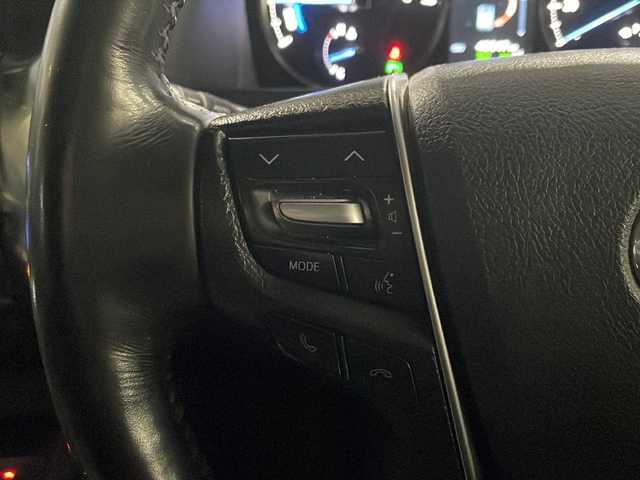 トヨタ アルファードハイブリット SR Cパッケージ 東京都 2019(令1)年 4.4万km ホワイトパールクリスタルシャイン ワンオーナー/純正メモリナビ（ＮＳＺＮ－Ｚ６８Ｔ）/フルタイム４ＷＤ/ビルトイン2.0ETC/純正アルミホイール/フルセグテレビ/バックカメラ/両側パワースライドドア/後席フリップダウンモニター/プッシュスタート/Bluetooth接続/ブレーキホールド/電動パーキングブレーキ/電動格納ミラー/パワーゲート/デジタルインナーミラー/ドライブレコーダー/シートヒーター/エアシート/オートマチックハイビーム/オートライト/盗難防止装置/横滑り防止装置/１５００W/100V充電/クルーズコントロール/LEDヘッドライト/カーテンエアバッグ/レーンアシスト/コーナーセンサー