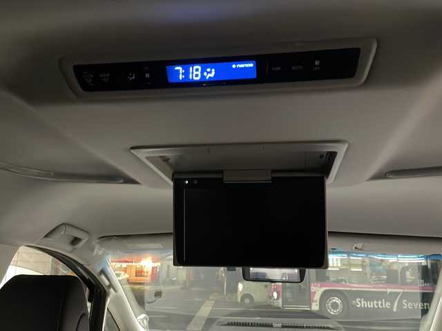 トヨタ アルファードハイブリット SR Cパッケージ 東京都 2019(令1)年 4.4万km ホワイトパールクリスタルシャイン ワンオーナー/純正メモリナビ（ＮＳＺＮ－Ｚ６８Ｔ）/フルタイム４ＷＤ/ビルトイン2.0ETC/純正アルミホイール/フルセグテレビ/バックカメラ/両側パワースライドドア/後席フリップダウンモニター/プッシュスタート/Bluetooth接続/ブレーキホールド/電動パーキングブレーキ/電動格納ミラー/パワーゲート/デジタルインナーミラー/ドライブレコーダー/シートヒーター/エアシート/オートマチックハイビーム/オートライト/盗難防止装置/横滑り防止装置/１５００W/100V充電/クルーズコントロール/LEDヘッドライト/カーテンエアバッグ/レーンアシスト/コーナーセンサー