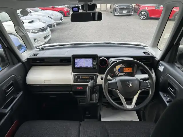 スズキ スペーシア HYBRID G 和歌山県 2018(平30)年 2.6万km ピュアホワイトP carrozzaria製ナビ(ワンセグTV/CD/DVD/FM/AM/SD/USB/AUX/iPod)/ワンオーナー/バックカメラ/両側イージースライドドア/ドライブレコーダー/アイドリングストップ/コーナーセンサー/レーンキープ/横滑り防止装置/衝突被害軽減ブレーキ/PWR/純正ドアバイザー/純正フロアマット/取扱説明書/保証書