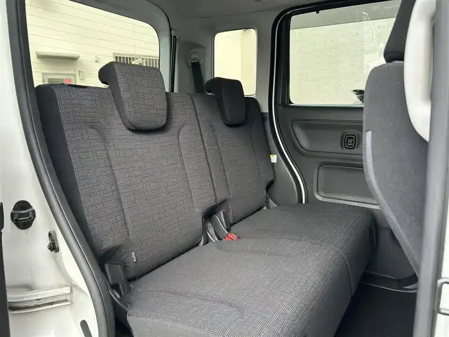 スズキ スペーシア HYBRID G 和歌山県 2018(平30)年 2.6万km ピュアホワイトP carrozzaria製ナビ(ワンセグTV/CD/DVD/FM/AM/SD/USB/AUX/iPod)/ワンオーナー/バックカメラ/両側イージースライドドア/ドライブレコーダー/アイドリングストップ/コーナーセンサー/レーンキープ/横滑り防止装置/衝突被害軽減ブレーキ/PWR/純正ドアバイザー/純正フロアマット/取扱説明書/保証書