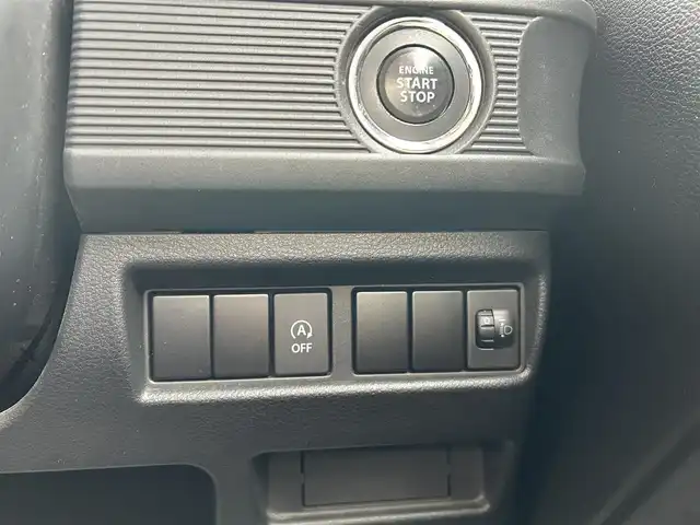 スズキ スペーシア HYBRID G 和歌山県 2018(平30)年 2.6万km ピュアホワイトP carrozzaria製ナビ(ワンセグTV/CD/DVD/FM/AM/SD/USB/AUX/iPod)/ワンオーナー/バックカメラ/両側イージースライドドア/ドライブレコーダー/アイドリングストップ/コーナーセンサー/レーンキープ/横滑り防止装置/衝突被害軽減ブレーキ/PWR/純正ドアバイザー/純正フロアマット/取扱説明書/保証書