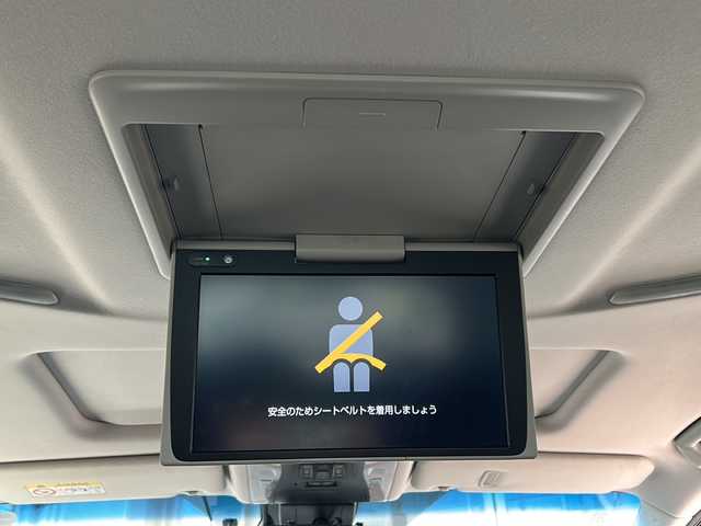 トヨタ アルファード S Cパッケージ 静岡県 2019(平31)年 8.1万km ホワイトパールクリスタルシャイン 純正SDナビ/・CD/・DVD/・フルセグＴＶ/・Bluetooth/・USB/・AM/・FM/主要装備/・両側パワスラ/・フリップダウンモニター/・サンルーフ/・衝突軽減/・レーンキープ/・追従クルコン/・コーナーセンサー後/・バックカメラ/・ETC2.0/・デジタルインナーミラー/・ドラレコ前後/・レザーシート/・パワーシート/・シートヒーターD/N席/・エアシートD/N席/・ハンドルヒーター/・ステリモ/・LEDヘッドライト/・オートライト/・オートハイビーム/・純正フロアマット/・純正アルミホイール