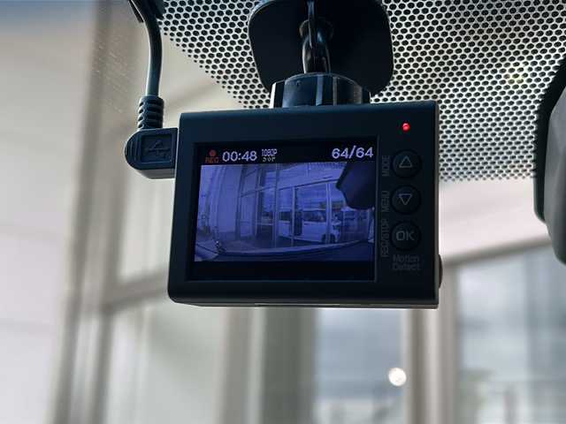 トヨタ アルファード S Cパッケージ 静岡県 2019(平31)年 8.1万km ホワイトパールクリスタルシャイン 純正SDナビ/・CD/・DVD/・フルセグＴＶ/・Bluetooth/・USB/・AM/・FM/主要装備/・両側パワスラ/・フリップダウンモニター/・サンルーフ/・衝突軽減/・レーンキープ/・追従クルコン/・コーナーセンサー後/・バックカメラ/・ETC2.0/・デジタルインナーミラー/・ドラレコ前後/・レザーシート/・パワーシート/・シートヒーターD/N席/・エアシートD/N席/・ハンドルヒーター/・ステリモ/・LEDヘッドライト/・オートライト/・オートハイビーム/・純正フロアマット/・純正アルミホイール