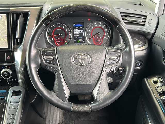 トヨタ アルファード S Cパッケージ 静岡県 2019(平31)年 8.1万km ホワイトパールクリスタルシャイン 純正SDナビ/・CD/・DVD/・フルセグＴＶ/・Bluetooth/・USB/・AM/・FM/主要装備/・両側パワスラ/・フリップダウンモニター/・サンルーフ/・衝突軽減/・レーンキープ/・追従クルコン/・コーナーセンサー後/・バックカメラ/・ETC2.0/・デジタルインナーミラー/・ドラレコ前後/・レザーシート/・パワーシート/・シートヒーターD/N席/・エアシートD/N席/・ハンドルヒーター/・ステリモ/・LEDヘッドライト/・オートライト/・オートハイビーム/・純正フロアマット/・純正アルミホイール