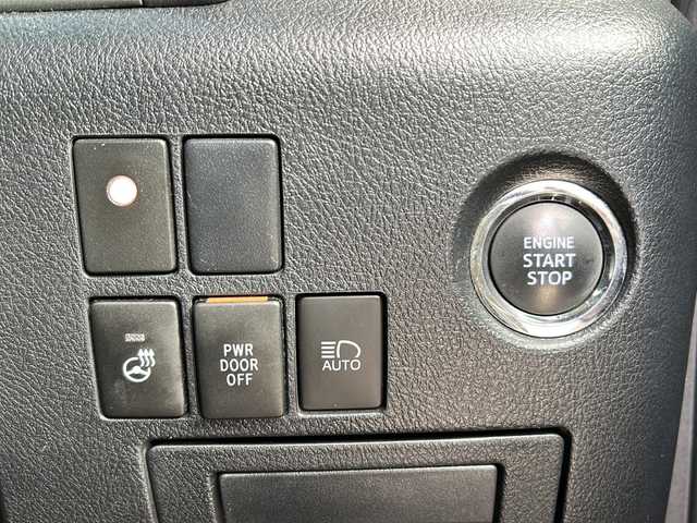 トヨタ アルファード S Cパッケージ 静岡県 2019(平31)年 8.1万km ホワイトパールクリスタルシャイン 純正SDナビ/・CD/・DVD/・フルセグＴＶ/・Bluetooth/・USB/・AM/・FM/主要装備/・両側パワスラ/・フリップダウンモニター/・サンルーフ/・衝突軽減/・レーンキープ/・追従クルコン/・コーナーセンサー後/・バックカメラ/・ETC2.0/・デジタルインナーミラー/・ドラレコ前後/・レザーシート/・パワーシート/・シートヒーターD/N席/・エアシートD/N席/・ハンドルヒーター/・ステリモ/・LEDヘッドライト/・オートライト/・オートハイビーム/・純正フロアマット/・純正アルミホイール